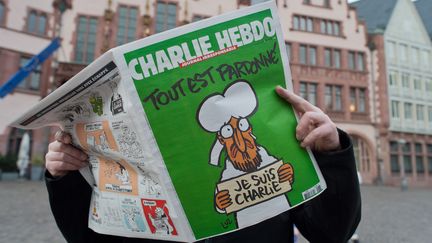 L'édition de Charlie Hebdo du 15 janvier 2015, juste après les attentats. (BORIS ROESSLER / DPA)