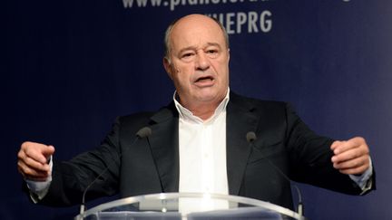 Jean-Michel Baylet, le 15 septembre 2013, lors d'un discours &agrave; l'universit&eacute; d'&eacute;t&eacute; du PRG, &agrave; Seignosse (Landes). (JEAN-PIERRE MULLER / AFP)