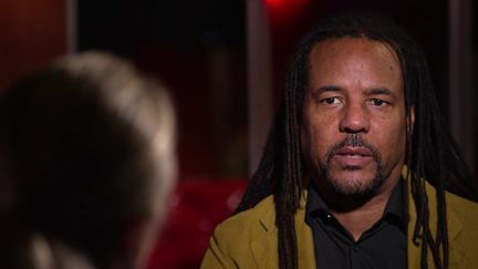 Présidentielle américaine 2024 : "Le pays est vraiment divisé, je n'entrevoit pas de réconciliation de mon vivant", estime Colson Whitehead, double prix Pulitzer