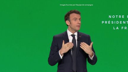 Présidentielle : Emmanuel Macron dévoile son programme