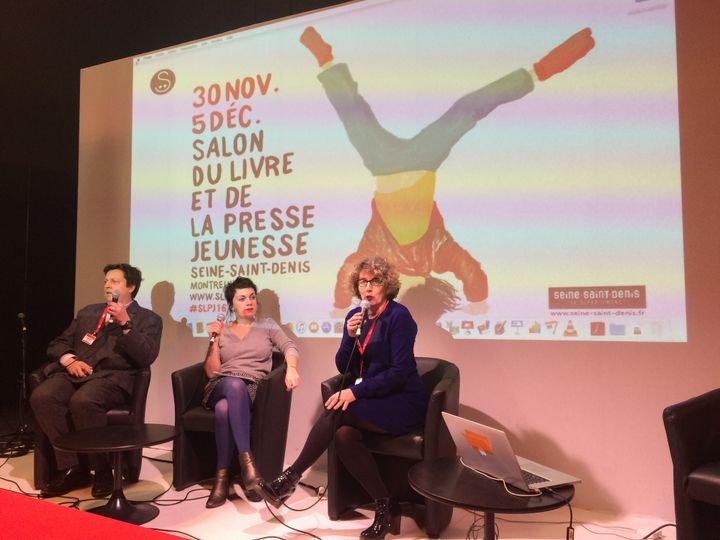 Joseph Jacquet, France Télévisions, Véronique Ovaldé et Sylvie Vassallo, remise des Pépites au Salon du livre et de la presse jeunesse à Montreuil, 30 novembre 2016
 (laurence Houot / Culturebox)