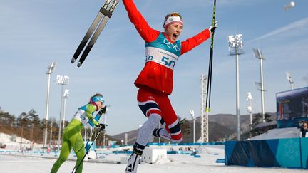 Ragnhild Haga sacrée sur le 10 km (ODD ANDERSEN / AFP)