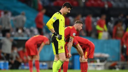 Thibaut Courtois déçu après la défaite de la Belgique face à l'Italie, en quart de finale de l'Euro, le 2 juillet à&nbsp;Munich (MATTHIAS HANGST / AFP)