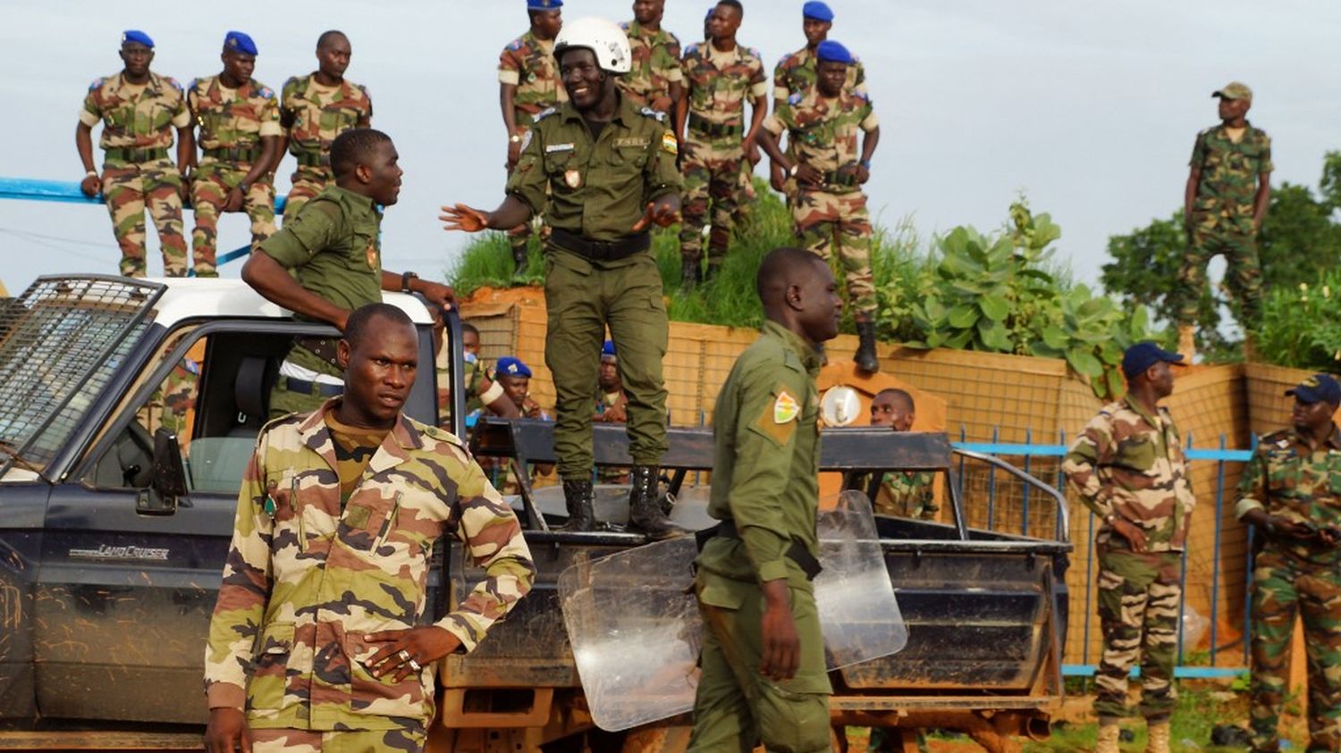 Coup D'Etat Au Niger : Le Régime Militaire Se Dit Ouvert à La Voie ...