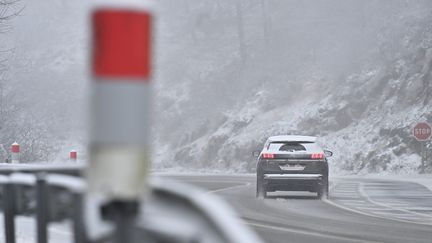 Alerte aux pluies verglaçantes. (REMY PERRIN / MAXPPP)