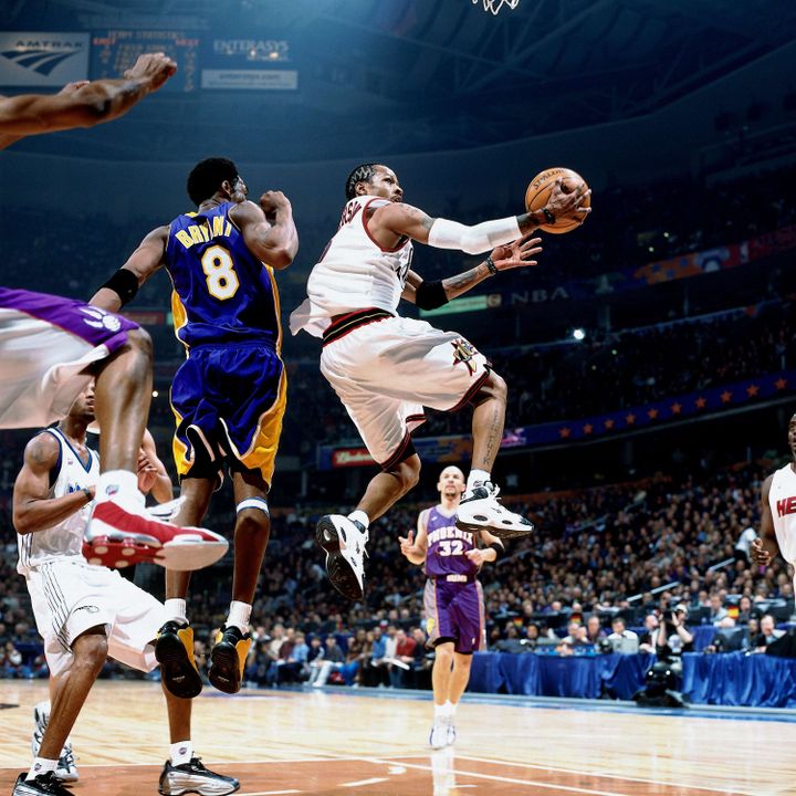 Le basketteur am&eacute;ricain Allen Iverson lors du All-Star Game 2001, le 11 f&eacute;vrier 2001.&nbsp; (ANDY HAYT / NBAE)