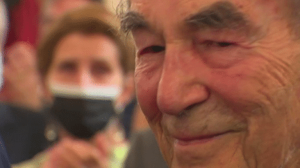 Mort de Robert Badinter : "L’entrée au Panthéon, c’est quelque chose qui est déterminé par le président de la République", rappelle un historien