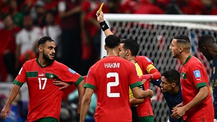 L'arbitre Cesar Ramos lors de la demi-finale de la Coupe du monde entre la France et le Maroc, au stade Al-Bayt d'Al-Khor (Qatar), le 14 décembre 2022. (GABRIEL BOUYS / AFP)