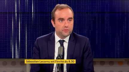 Sébastien Lecornu, ministre des Outre-Mer, était l'invité du "8h30 franceinfo", jeudi 28 septembre 2021.&nbsp; (FRANCEINFO / RADIOFRANCE)