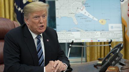 Donald Trump s'adresse à la presse depuis la Maison Blanche, à Washington (Etats-Unis), le 11 septembre 2018.&nbsp; (CHRIS KLEPONIS / CONSOLIDATED NEWS PHOTOS / AFP)