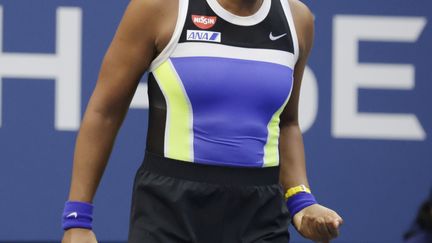 La Japonaise Naomi Osaka laisse exploser sa rage de vaincre (JASON SZENES / EPA)