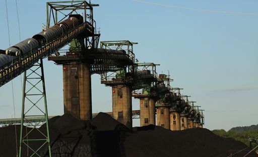 Mines de charbons le long de rivière Ohio West virginia (reuters/Robert Galbraith)