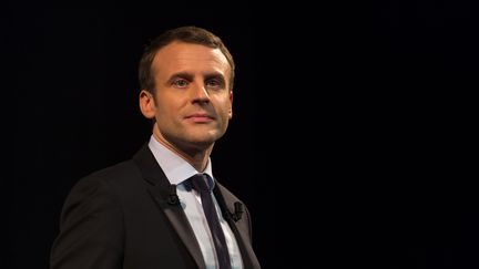 Le candidat d'En marche à la présidentielle participe le 8 mars 2017 à Paris à un événement organisé par le collectif "Elles marchent". (CITIZENSIDE/SERGE TENANI / CITIZENSIDE)