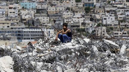 Les débris d'une maison détruite par un bulldozer dans le camp palestinien al-Arroub au sud de la Cisjordanie. (Reuters/AmmarAwad)