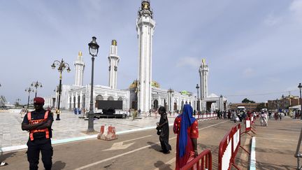 La grande mosquée de Dakar,&nbsp;inaugurée le 27 septembre 2019, a été financée par la puissante confrérie religieuse mouride. (SEYLLOU / AFP)