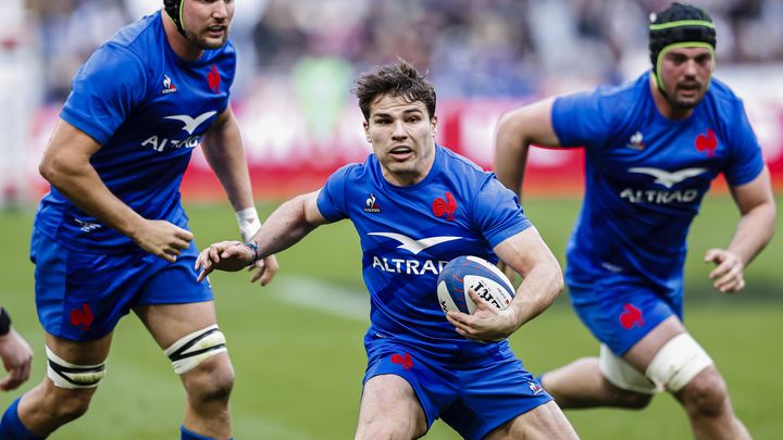 Le demi de mêlée du XV de France Antoine Dupont, lors du match face au pays de Galles, le 18 mars 2023 au Stade de France (Seine-Saint-Denis). (EURASIA SPORT IMAGES / GETTY IMAGES EUROPE)