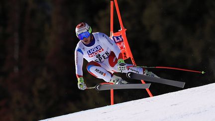 Le descendeur suisse, Beat Feuz, à Lake Louise.