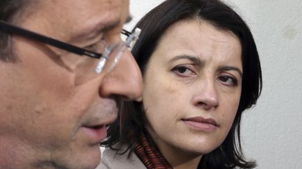 Fran&ccedil;ois Hollande et C&eacute;cile Duflot, alors ministre de Logement,&nbsp;le 1er f&eacute;vrier 2013 &agrave; Ermont (Val-d'Oise). (PHILIPPE WOJAZER / AFP)