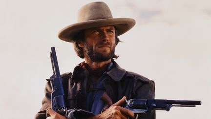 Clint Eastwood dans le film "Josey Wales hors la loi", sorti en 1976. (BETTMANN / GETTY IMAGES)