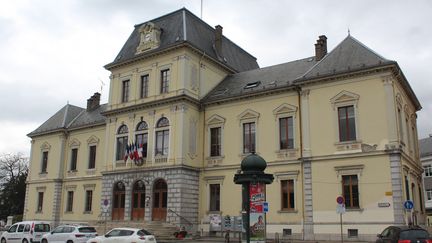 La mairie d'Albertville, en mars 2020 (illustration). (MARIANNE YOTIS / RADIO FRANCE)