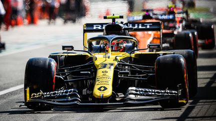 Le pilote français Esteban Ocon au volant d'une Renault lors du Grand Prix d'Italie le 5 septembre 2020. (ANTONIN VINCENT / DPPI MEDIA / AFP)