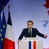 Emmanuel Macron, lors de son discours sur les "séparatismes", le 2 octobre 2020, aux Mureaux (Yvelines). (LUDOVIC MARIN / AFP)