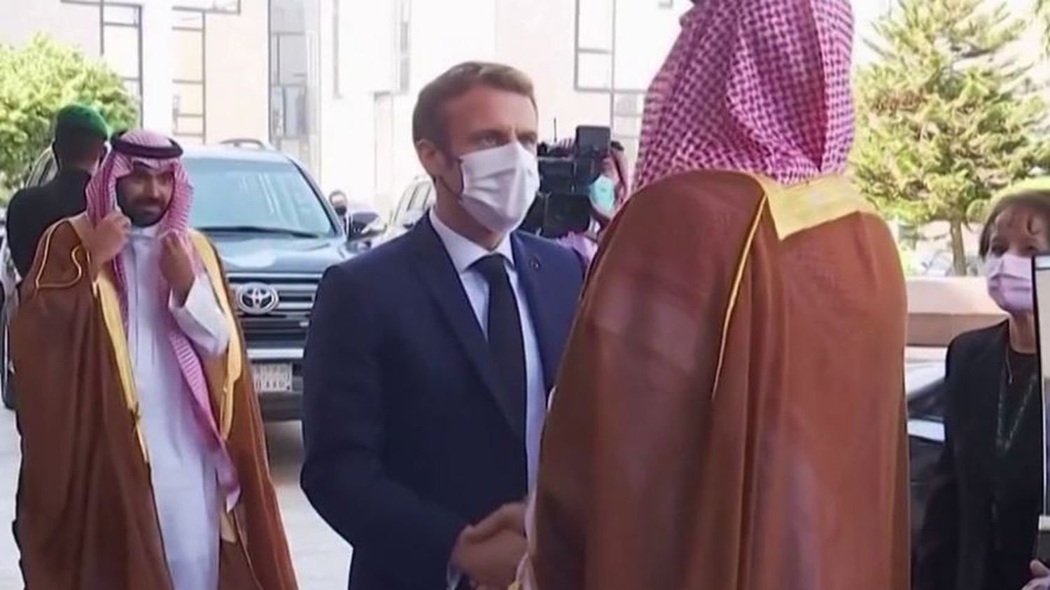 Arabie Saoudite : Une Visite Diplomatique Sous Tension Pour Emmanuel Macron