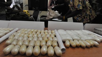 Une saisie de cocaïne à Bissau en 2012 (ISSOUF SANOGO / AFP)