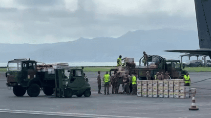 Cyclone Chido à Mayotte : la solidarité s'organise mais les secours peinent à intervenir sur l'île (France 2)