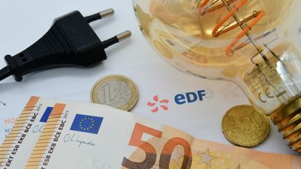 Les prix de l'énergie ont augmenté de 5,6% sur un an en décembre 2023, selon l'Insee. (ROMAIN DOUCELIN / HANS LUCAS / AFP)