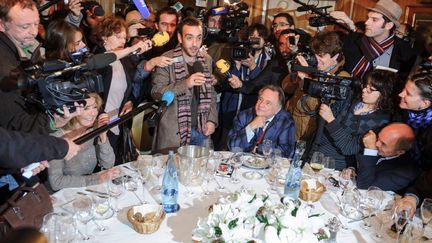 Affluence chez Drouant pour la remise du Goncourt (ici Jérôme Ferrari, le 7 novembre 2012)
 (Christophe Petit Tesson / MAXPPP)