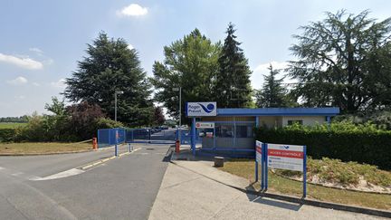 L'hôpital psychiatrique Roger Prévot de Moisselles (Val-d'Oise), où la contrôleure générale des lieux de privation de liberté&nbsp;a observé des&nbsp;"atteintes graves aux droits fondamentaux des personnes hospitalisées", dont certaines ont été enfermées d'office. (Google Maps)