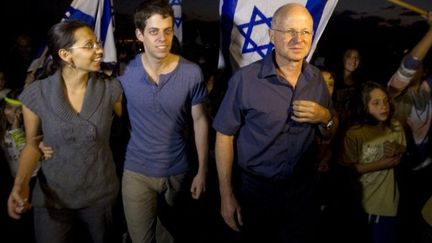 La famille de Gilad Shalit, le 12 octobre 2011. (JACK GUEZ / AFP)