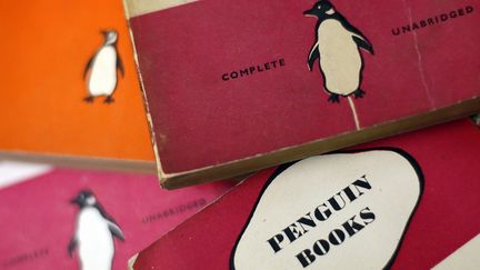 Le groupe britannique Pearson et l'Allemand Bertelsmann se sont mis d'accord, le 29 octobre 2012, pour rapprocher leurs maisons d'&eacute;dition, Penguin et Random House. (STEFAN WERMUTH / REUTERS )