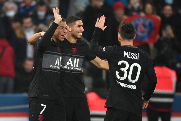 Kylian Mbappé buteur contre Nantes au Parc des Princes, le 20 novembre 2021 pour le compte de la 14e journée de Ligue 1. (FRANCK FIFE / AFP)