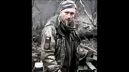 Guerre en Ukraine : Abattu devant une caméra, un soldat ukrainien devient un héros national