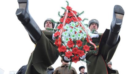 C&eacute;r&eacute;monie comm&eacute;morative &agrave; la m&eacute;moire des soldats russes n&eacute;s en Bi&eacute;lorussie tu&eacute;s au combat en Afghanistan, Minsk (Bi&eacute;lorussie), le 15 f&eacute;vrier 2012. (VIKTOR DRACHEV / AFP)