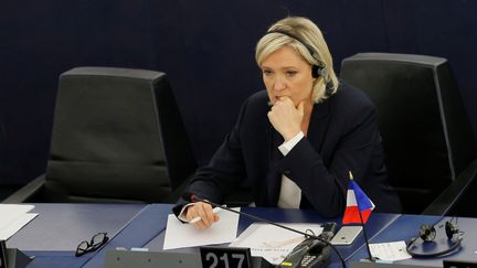 Marine Le Pen, au Parlement européen de Strasbourg (Bas-Rhin), le 5 juillet 2016.&nbsp; (VINCENT KESSLER / REUTERS)