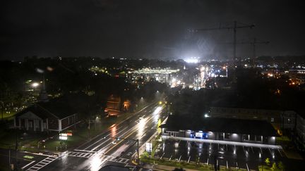 Les rues sont désertés à Tallahassee, en Floride (Etats-Unis), avant le passage de l'ouragan Hélène, le 26 septembre 2024. (CHANDAN KHANNA / AFP)