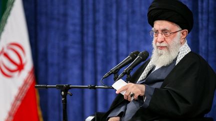 L'ayatollah Ali Khamenei, à Téhéran, le 3 avril 2024. (- / KHAMENEI.IR/ AVC AFP)