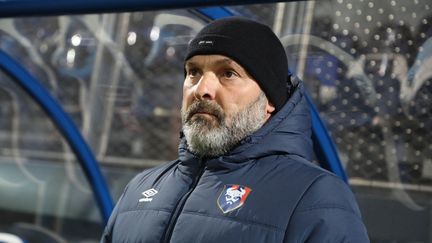 Pascal Dupraz sur le banc de Caen face à Dunkerque, le 18 décembre 2020. (LAURENT SANSON / LS MEDIANORD)