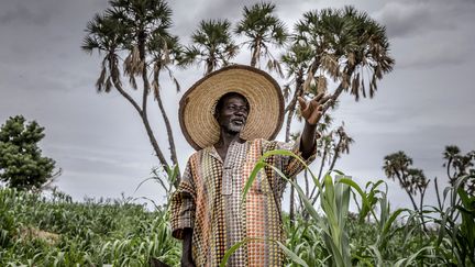 La Suisse œuvre depuis vingt ans pour la résolution des conflits entre agriculteurs et éleveurs au Niger. Elle a notamment contribué à aménager 1500 km de parcours de transhumance balisés, ainsi que 120 puits pastoraux. Elle a également collaboré avec le gouvernement nigérien à une redéfinition de la législation foncière et de l’aménagement du territoire, particulièrement les règles d’accès aux ressources naturelles. (LUIS TATO/FAO/AFP)