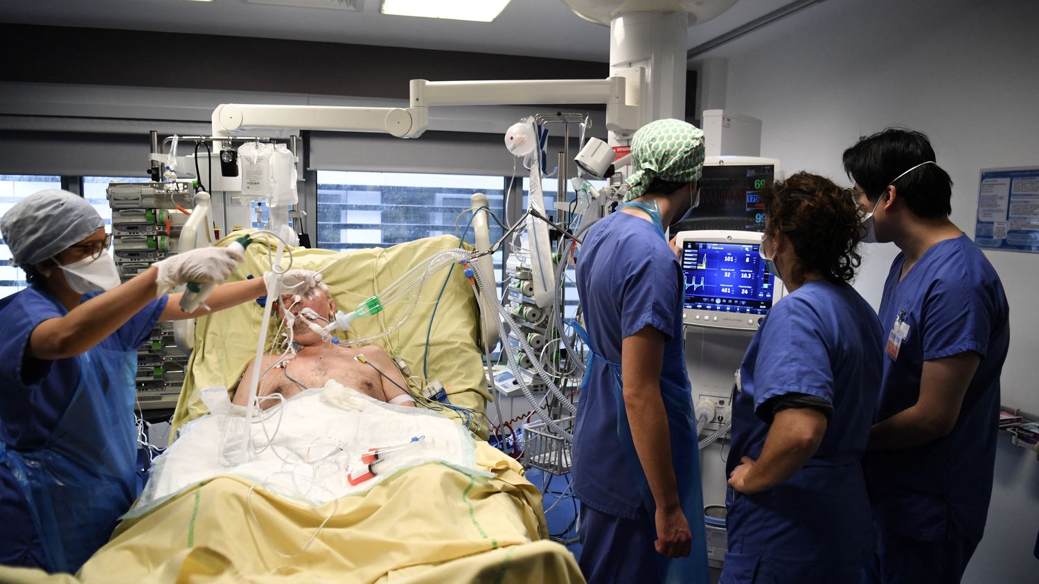 Ile-de-France keert voor het eerst sinds begin maart terug onder de drempel van 1.000 patiënten op de intensive care