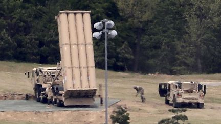 Le système antimissile américain THAAD, à Sengju (Corée-du-Sud), le 2 mai 2017. (KIM JUN-BEOM / SIPA / AP)