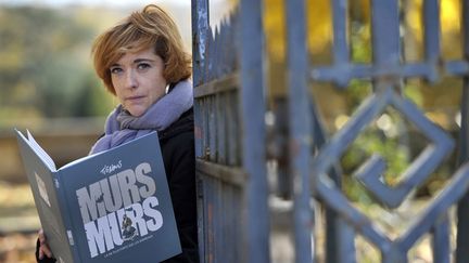 Chloé Verlhac, veuve du dessinateur Tignous à Bourges (Cher), le 09 novembre 2015
 (PHOTOPQR/BERRY REPUBLICAIN)