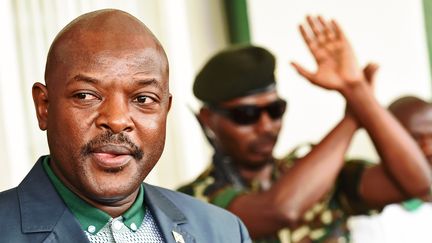 Le pr&eacute;sident du Burundi, Pierre Nkurunziza, dans son palais pr&eacute;sidentiel, &agrave; Bujumbura (Burundi), le 17 mai 2015. (CARL DE SOUZA / AFP)