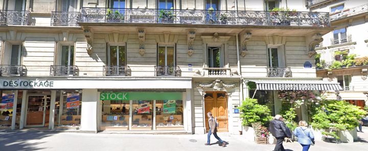 Les locaux de SOS Éducation, dans le VIème arrondissement de Paris. (120, Boulevard Raspail (Paris, Île-de-France) (GOOGLE STREETVIEW))