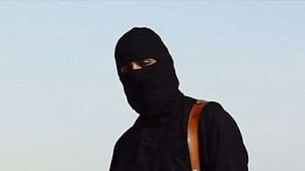 Le bourreau qui revendique l'ex&eacute;cution de Steven Sotloff est le m&ecirc;me que celui qui a tu&eacute; James Foley, selon le "New York Times".&nbsp; ( REX / SIPA )