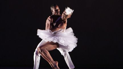 Dada Masilo danse Swan Lake
 (La Biennale de Lyon / Danse - 2012)