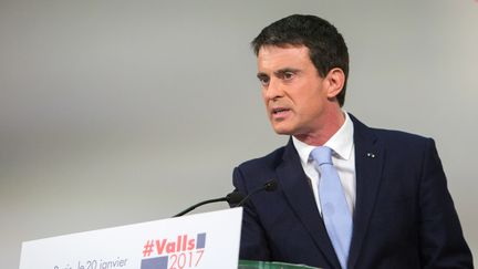 L'ancien Premier ministre, Manuel Valls, lors d'un meeting à Paris, le 20 janvier 2017. (IRINA KALASHNIKOVA / SPUTNIK / AFP)